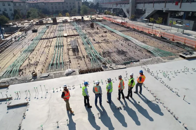 Equipo de SUMTRA T.M. en obra en Valladolid